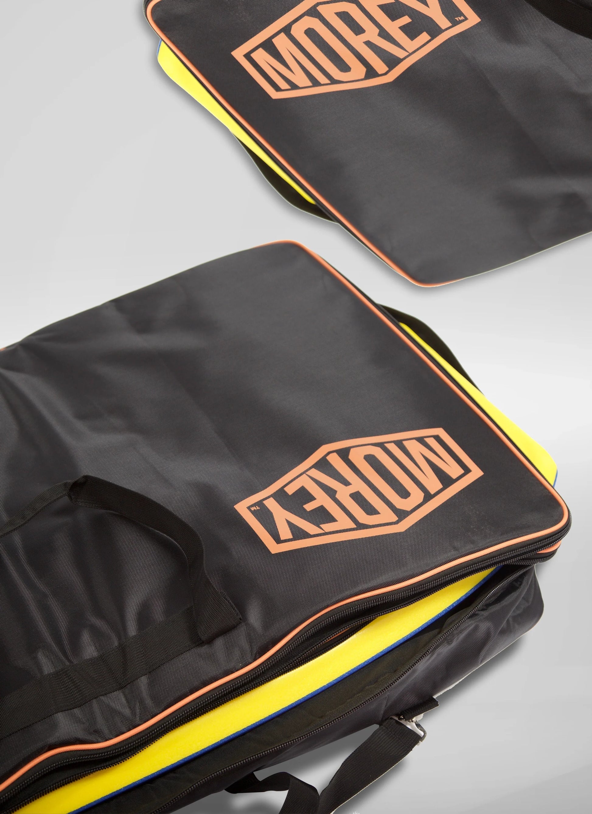 travel-wheely-bodyboard-bag-l8 TRAVELBODYBOARDBAGZOOM.webp
